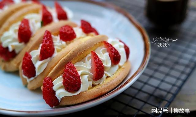 草莓季不要错米乐M6 M6米乐过这个小甜品简单好做颜值高零失败!
