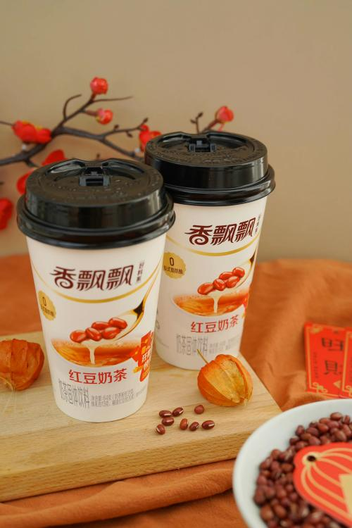 米乐M6 M6米乐奶茶控必入！香飘飘好料系奶茶多种口味随心享(图3)