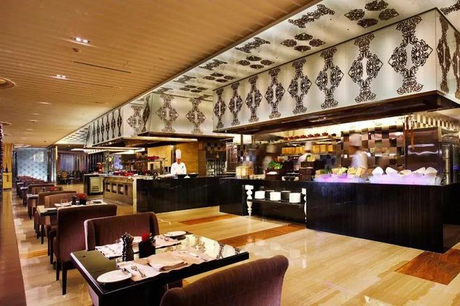 天河北「索菲特大酒店」自助餐48折开团！188元1大1小刺身+海鲜+熟食+甜品100+美食任点任吃！米乐M6 M6米乐(图3)