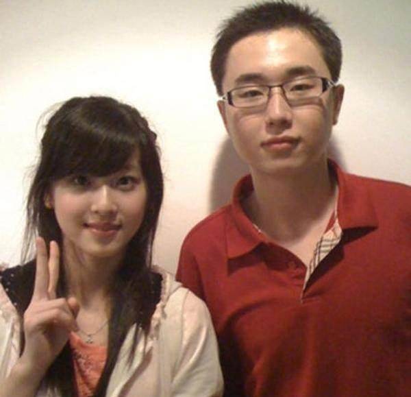 米乐M6 M6米乐奶茶妹妹章泽天穿衣风格越来越大胆时尚深V时尚女人味十足(图4)