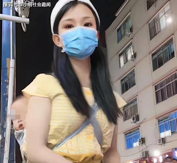 25岁米乐M6 M6米乐单亲妈妈背着5个月宝宝街头卖自制甜品挣奶粉钱(图15)