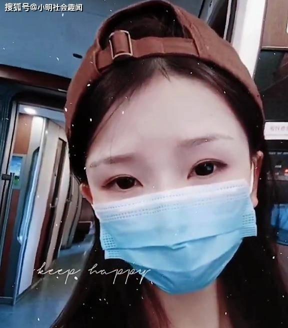 25岁米乐M6 M6米乐单亲妈妈背着5个月宝宝街头卖自制甜品挣奶粉钱(图12)