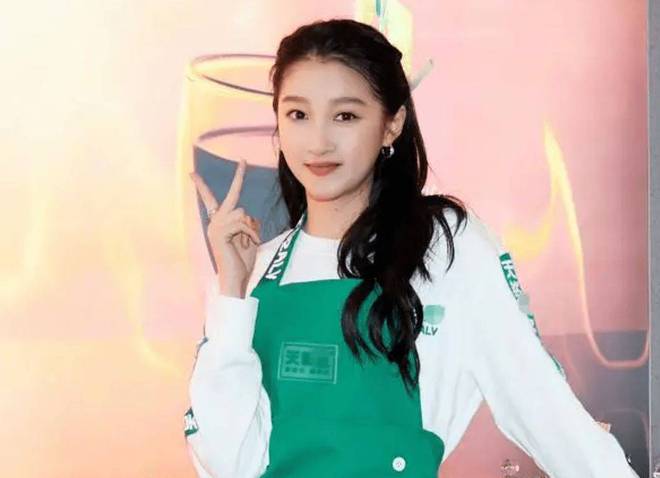 关晓彤吃相难看！被起诉连夜发声明撇清关系未提道歉败光好感米乐M6 M6米乐(图4)