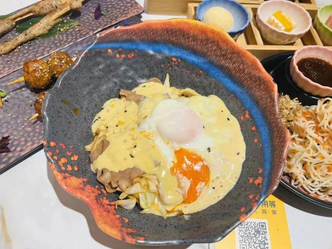 龙洞网红居酒屋「豚乐烧」36折开团！99元：猪颈肉串+鸡丸串+爆浆豚肉丼+蟹籽捞面10道菜+2饮品！米乐M6 M6米乐(图5)