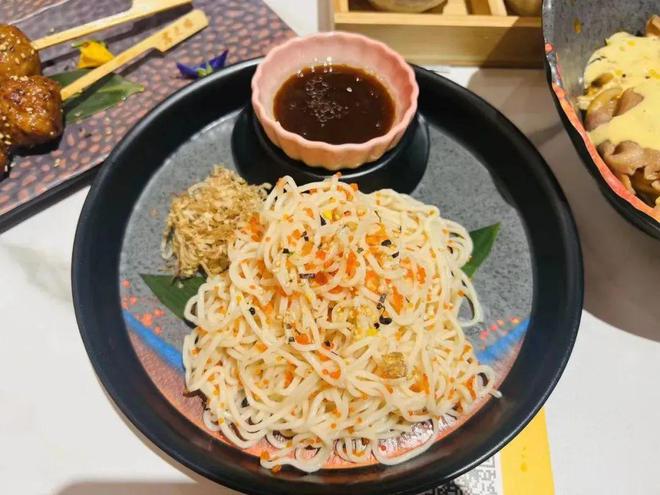 龙洞网红居酒屋「豚乐烧」36折开团！99元：猪颈肉串+鸡丸串+爆浆豚肉丼+蟹籽捞面10道菜+2饮品！米乐M6 M6米乐(图9)
